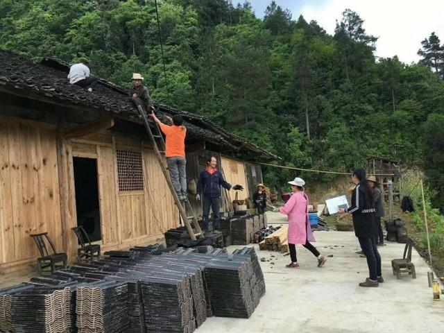 巾帼故事｜“女子尖刀班”班长皇甫鸿，扑下身子为群众不负重托干实事