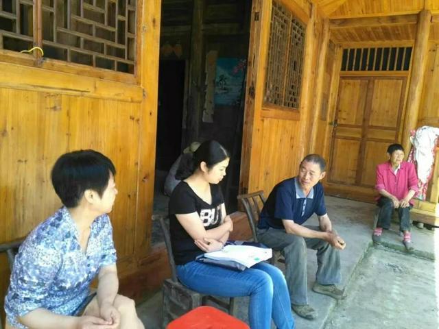 巾帼故事｜“女子尖刀班”班长皇甫鸿，扑下身子为群众不负重托干实事