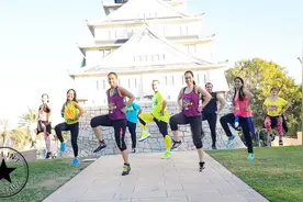 让全身的肌肉跟着动起来，坚持练习Zumba，效果不要太好！