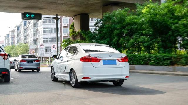 这次改款减配得好！GK5车主试驾本田新锋范！