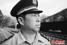 铁警李宗宪28年守护河北涞水县小站安全 10年无一起交通事故图片