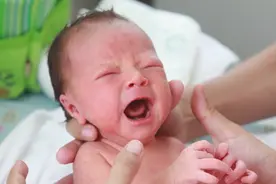 新生宝宝一般都是50厘米左右，其中原因你知道吗？生命很神奇！