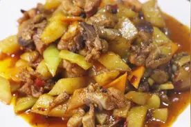 这是鸡腿肉和土豆最完美的做法！色香味俱全，收藏起来以后学着做