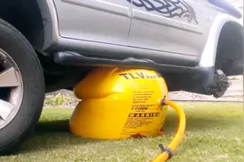 专治不良车主，车底下放个气球，分分钟解决停车位被堵问题视频封面