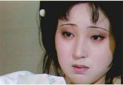 画上倒八字眉,陈晓旭惊叫这让我怎么见人?杨树云用这个词说服她