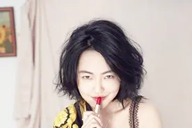 小s自己独创瘦小腿，拉筋伸展操，亲自传授给大家，看完受益匪浅视频封面