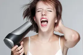 洗完头半天吹不干？教你一个妙招，1分钟快速干发