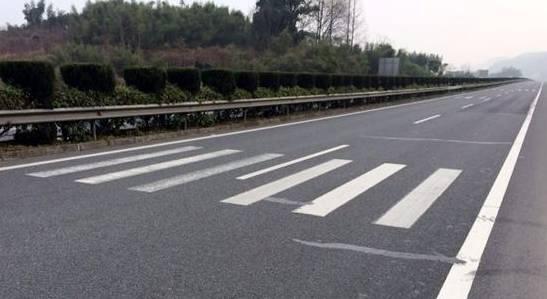 马路上这几种标线代表啥意思？来看图解快速了解！