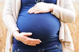 孕肚左右不对称，是怎么回事？会有影响吗？看完答案放心了！