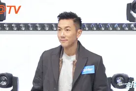 刘浩龙健身有成欲秀肌肉照 谈容祖儿话题表情尴尬视频封面