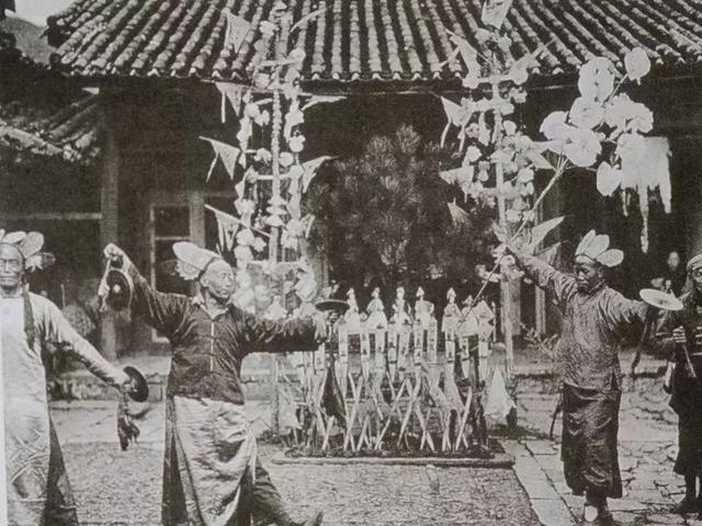 洛克镜头下的云南古纳西王国,带你一起“穿越”到过去!