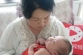 产后没有奶水喂宝宝？快来试试黄豆猪蹄汤，让你的奶水哗哗的淌视频封面