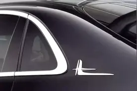 奔驰C柱上的“死鸟”标志是什么意思？很多老司机都说不清楚视频封面