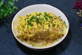 厨师长教你做一道“小米蒸五花肉”非常好吃的一道蒸菜，先收藏了