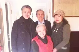 吴秀波被骂不孝，让母亲住便宜养老院，母亲：儿子很孝顺视频封面