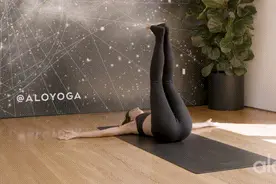 每天前后滚一滚，卷腹瘦全身，马甲线就这么出来了图片