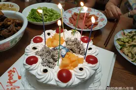 祝父亲生日快乐，媳妇准备了10个菜，我与父亲喝了1斤白酒2瓶啤酒图片