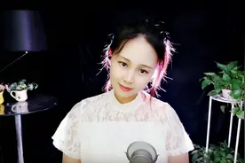 《城南旧事》主题曲《送别》长亭外，古道边，妹子惹人怜！
