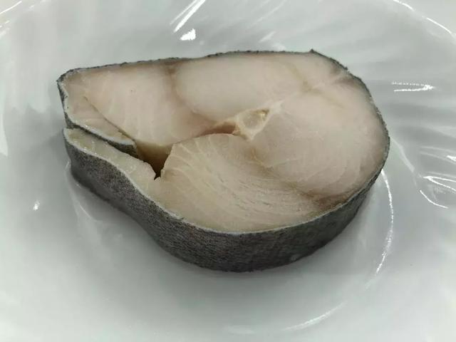 真鳕鱼和假鳕鱼图片 真鳕鱼和假鳕鱼图片对比 真鳕鱼和假鳕鱼图片 真鳕鱼和假鳕鱼图片对比