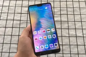 3899元买的华为P20 Pro开箱：除了颜值和三摄，还剩下什么亮点？视频封面