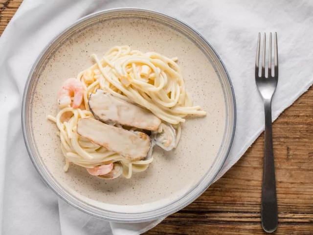 味道鲜美，是——松茸