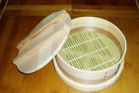 蒸架谁还花钱买，用3根旧筷子就能做，实用又省钱，比买的还好用视频封面