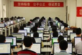 「三国部落」河南高考答题卡疑被调包：公开才能更好维护公平图片