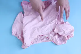 衣服有汗臭味不好清洗？只需用到家家户户都有的它，衣服瞬间清香视频封面