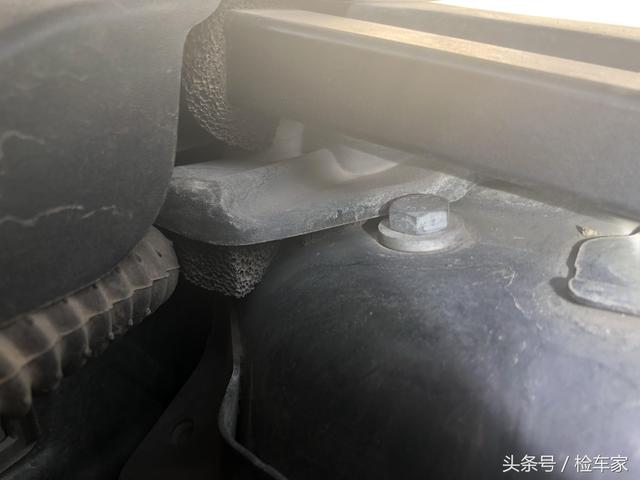 25万买一台路虎极光，是性价比超高还是一不小心入了坑？