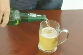 啤酒和白醋混合在一起，还有这个大作用，夏天特别实用视频封面