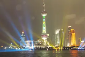 GDP不相上下，未来10年，北京和上海谁的发展更具优势视频封面