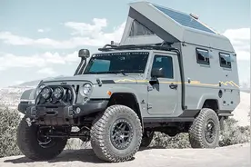JEEP“房车”牧马人！双人沙发床，外置厨房带冰箱，车顶能升起！视频封面