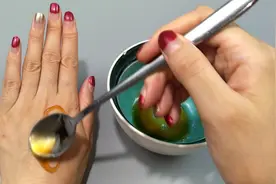 维生素E直接抹脸伤皮肤？这才是正确使用方法，秒变护肤佳品！视频封面