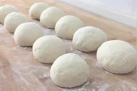 想吃馒头不用出去买了，和面比例告诉你，又软又香，比买的还好吃