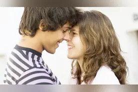 女朋友吃醋了怎么办，我该如何正确的求生？