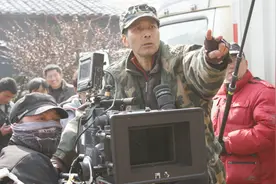 制片人、出品人、监制、特别出演都是什么身份？看完总算清楚了视频封面