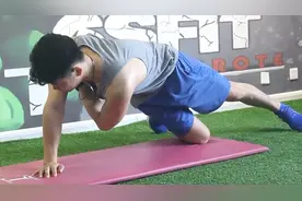 完美的曲线这样做，每天30次，瘦腰同时还瘦手臂！