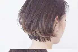 还为染什么颜色的头发纠结吗？这三种时髦发色，美得不要太过分！