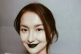 酷！90后中国美妆博主仿妆蒙娜丽莎，被外国人称为复活图片