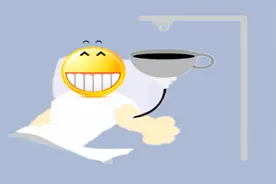 脑筋急转弯：小明为什么对着点滴笑？哈哈！视频封面