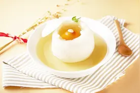 吃雪梨禁忌：这3点，严重损伤肠胃！视频封面