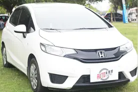 广汽本田新飞度空调滤与进气滤更换教程