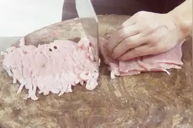 大厨教你怎么切肉，掌握这些方法，再也不怕刀工不好了