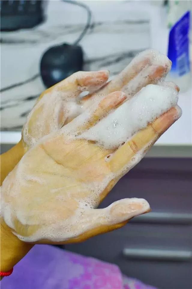 「测评」办公室仙女强烈安利！你的洗面奶买对了吗？