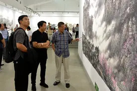 江山颂——2018中国山水画研究院作品展在北京开幕 “画中景色心头血”画家高家俊作品受青睐图片