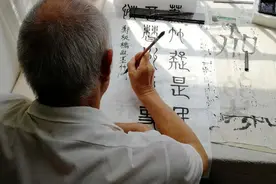 厉害了，我的爷爷！河南72岁大爷记忆惊人，3分钟背下圆周率495位图片