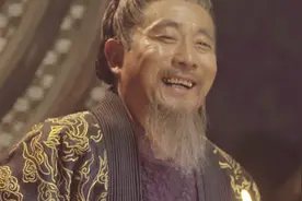 大臣生了儿子，皇帝封孩子五品官，大臣：要三品，随后大臣被赐死视频封面