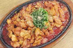 一起吃饭吧3：尹斗俊白珍熙吃辣鸡爪，辣得好爽，越吃越上瘾！视频封面