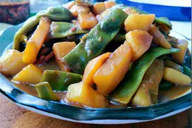 油豆角这样做太好吃了，不用盐，不用酱油，东北人都爱这样吃视频封面