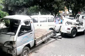 街头“僵尸车”存隐患 西安交警今年清理187辆弃置车视频封面